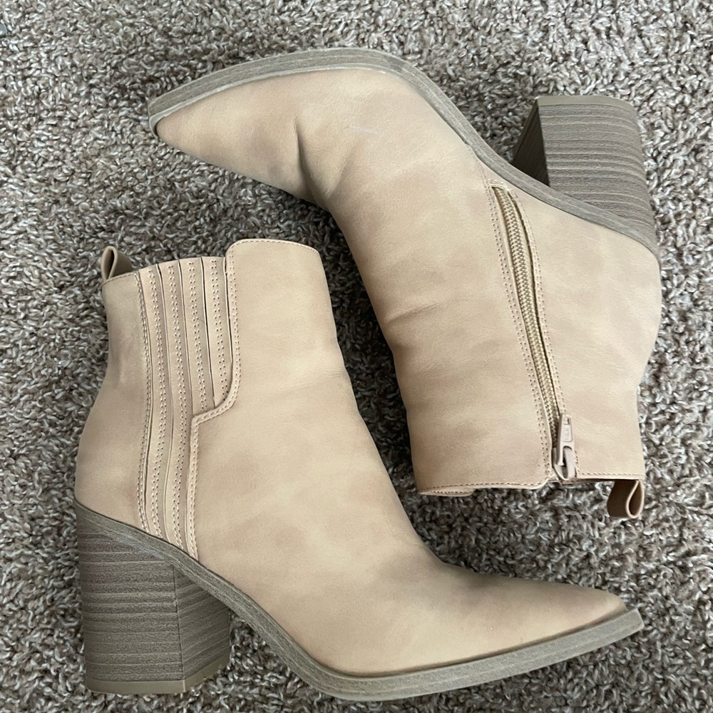 Target Boots - image 2